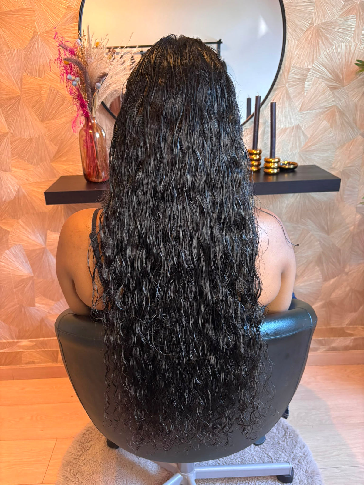 Wefts 200 g loose curly. Lang, vol, zachte krul en een natuurlijke overgang.