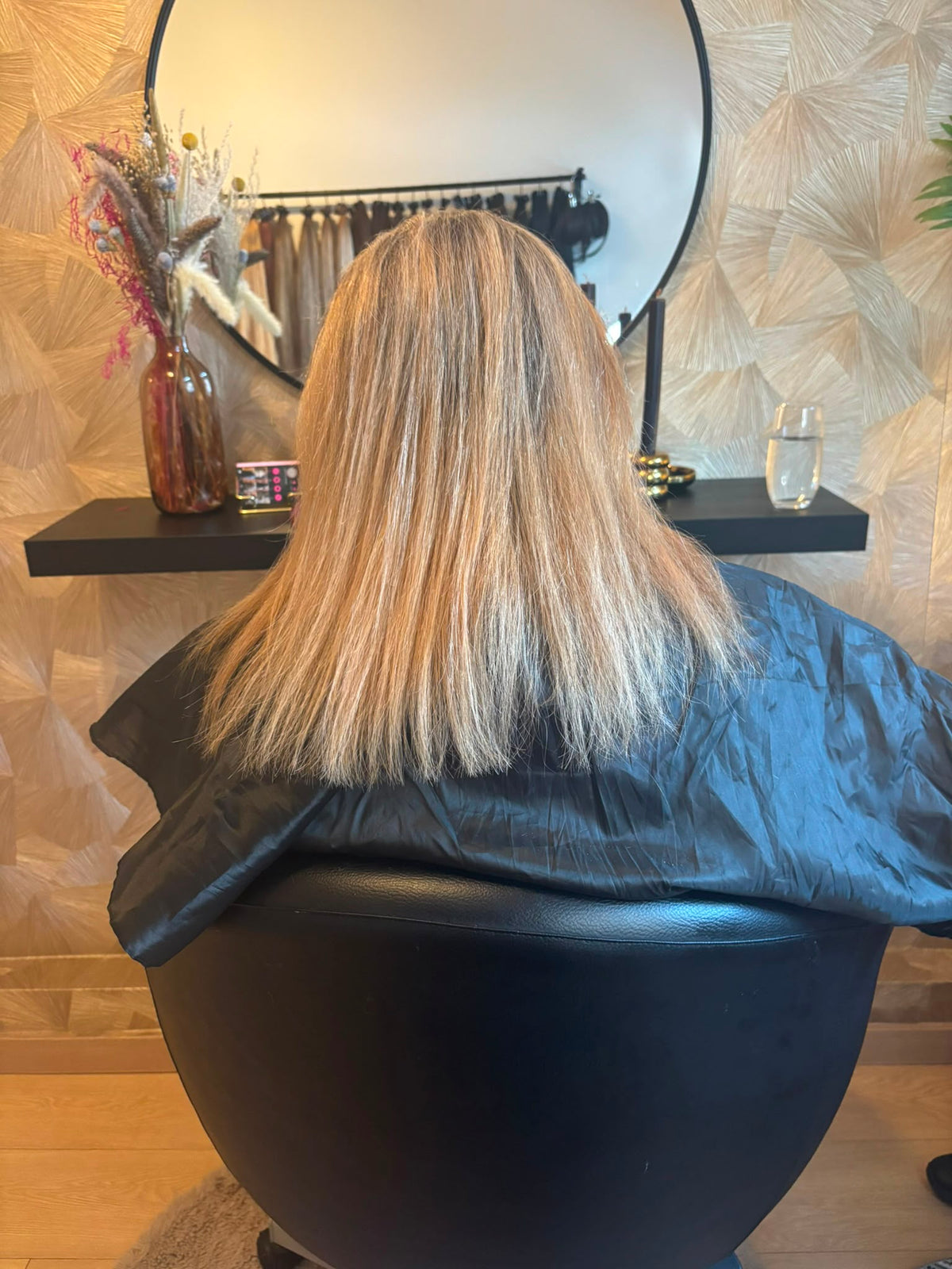 Genius wefts 300 g. Absolutely inlove with this color.